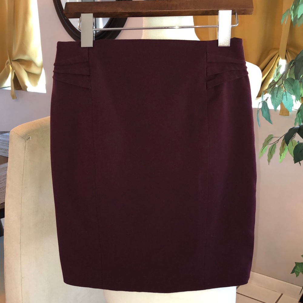 Pencil skirt